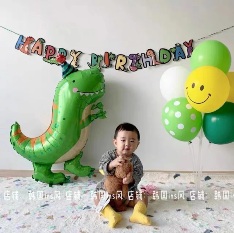 Figurina Birthday Dino 3